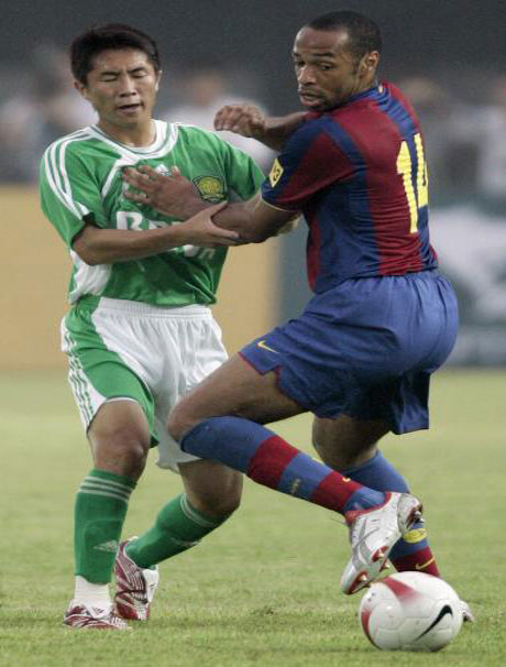 Барселона с класическа победа в Китай