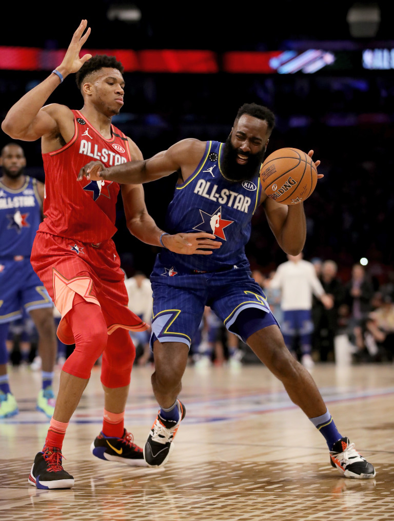 Янис Адетокумбо и Джеймс Хардън един против различен в Мача на звездите