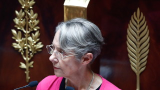 Френският премиер Елизабет Борн планира да се срещне с опозиционни