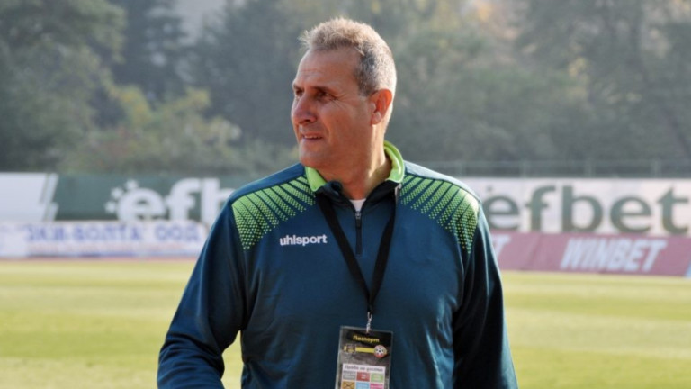 Опитният треньор Димитър Димитров коментира атуални теми около българския футбол.