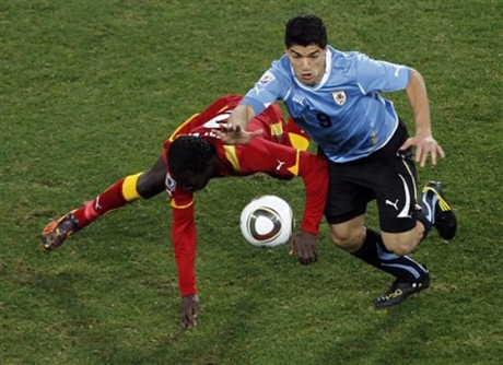 Суарес отказа на Уругвай заради контузия