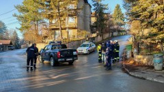 Все още без следа от собственика на взривилата се къща в Банкя