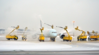 Ледени дъждове отмениха стотици полети в Канада