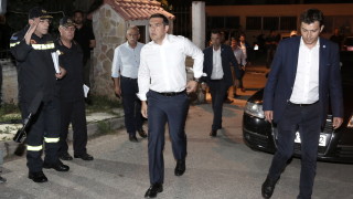 Премиерът на Гърция Алексис Ципрас се срещна с оцелели при