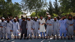 САЩ изтеглят войски от Афганистан доста преди установеният график обяви