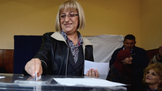 Цачева гласувала за стабилна и сигурна България