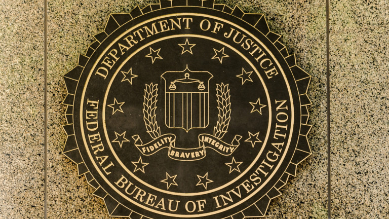 ФБР разследва и работи за ограничаване на злонамерен кибер-инцидент в