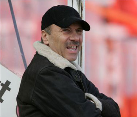 Георги Василев: Вдига се излишно напрежение преди дербито