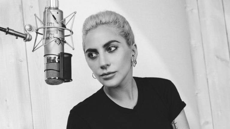 Кадър от "Gaga: Five Foot Two"