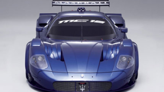 Продават на търг Maserati MC12 Versione Corse