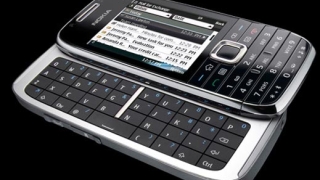 Nokia представи официално E75 и E55