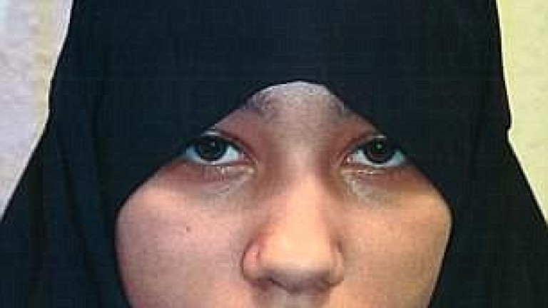 На Острова разбиха първата женска джихадистка клетка