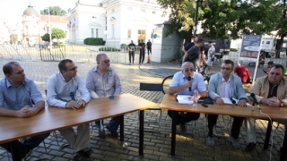 Въпрос на време е МВФ да дойде в България, обяви дискусията пред НС