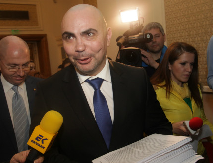 Росен Петров търси „чисти ръце” в парламента