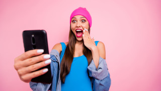 Въпросът дали и колко от личния си живот да показваме в