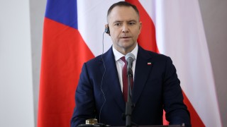 Полският президент Карол Навроцки реши да отнеме на украинския си