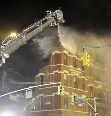 Взрив в жилищна сграда в Ню Йорк, има пострадали