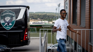 Най новото попълнение на Лудогорец Талеб Тауата пристигна на базата