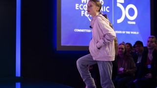 Грета Тунберг зове световните лидери в Давос да се вслушат в младите активисти