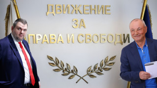 Върховният административен съд ВАС заседава днес по три дела по