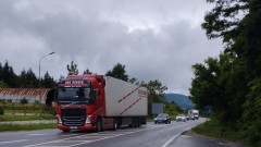 Превозвачите настояват за еднопосочно отваряне на Петрохан за тежкотоварните автомобили