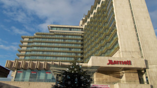 Хотелската верига Marriott International Inc представи тригодишен план за отваряне