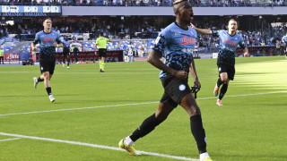 Манчестър Юнайтед може да привлече нападателя на Наполи Виктор