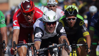 Кавендиш с уникален финал и победа в етап номер 6 от Тур дьо Франс
