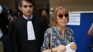 Кметът на френския град Мазан Луи Боне се извини