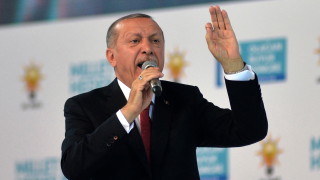 Турски кинорежисьор беше осъден на затвор за членство в терористична