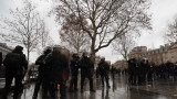 Близо €1 млрд. загуби за търговците във Франция от "жълтите жилетки"