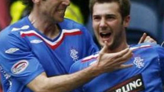 Глазгоу Рейнджърс взе Вечното дерби, дърпа с 6 точки