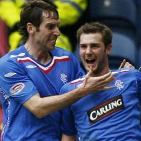 Глазгоу Рейнджърс взе Вечното дерби, дърпа с 6 точки