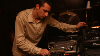 Уроци по френски с Cassius и DJ Deep
