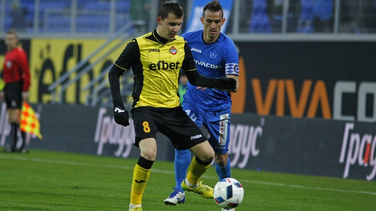 Тодор Неделев си тръгва от Ботев, иска да се докаже в Майнц 05