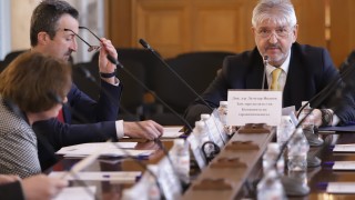 У нас 850 българи са в листата на чакащите за