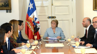 Президентът на Чили поиска оставката на кабинета