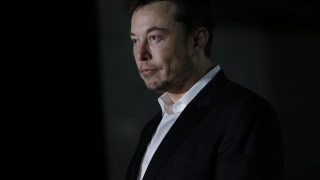 Преди малко повече от седмица акциите на Tesla достигнаха за