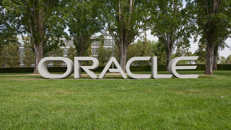 Oracle наема 1 000 служители в Европа, Близкия изток и