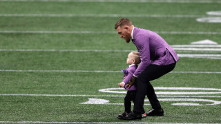 Само преди няколко часа Конър Макгрегър шокира феновете си и