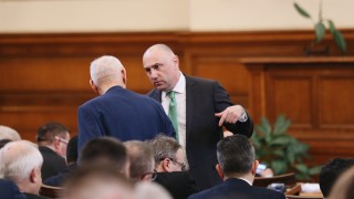 Председателят на Комисията по бюджет и финанси Любомир Каримански се