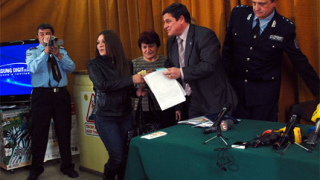 Млади шофьори получиха книжки на специална церемония