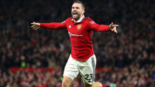 Защитникът на Манчестър Юнайтед Люк Шоу няма да играе поне