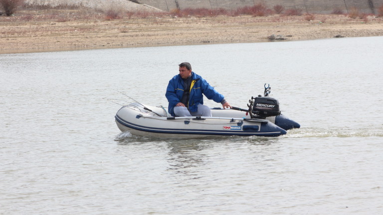 Наблюдават нивата на над 10 язовира