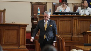 Депутатите Арман Бабикян и Николай Хаджигенов обявиха че ИБГНИ изпраща