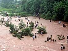 Над 200 души загинаха при наводнения в Етиопия, 300 са изчезнали