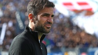 Треньорът на Комо Сеск Фабрегас отправи критики към наставника