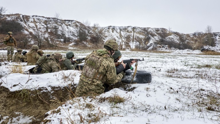 Военното ръководство на Украйна смени командващия, който контролира отбраната на