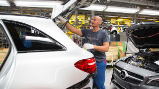Производството на автомобили с марката Mercedes Benz официално стартира в Русия