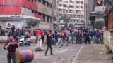 Протестиращи в Ливан блокират пътища заради икономическия срив
